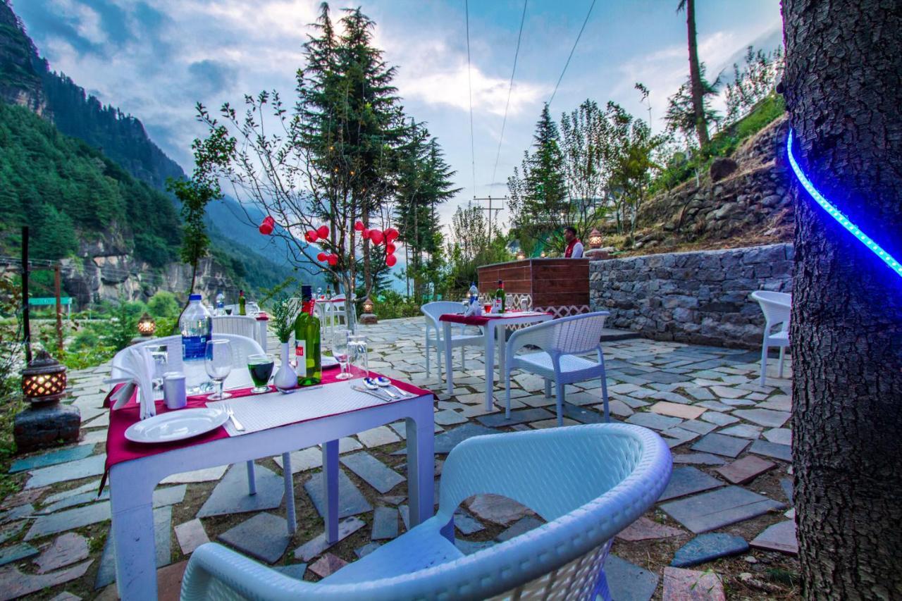 The Highland Park Hotel Manali  Exterior photo