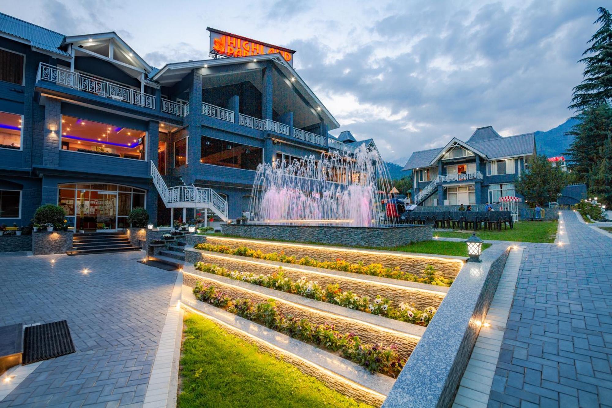 The Highland Park Hotel Manali  Exterior photo