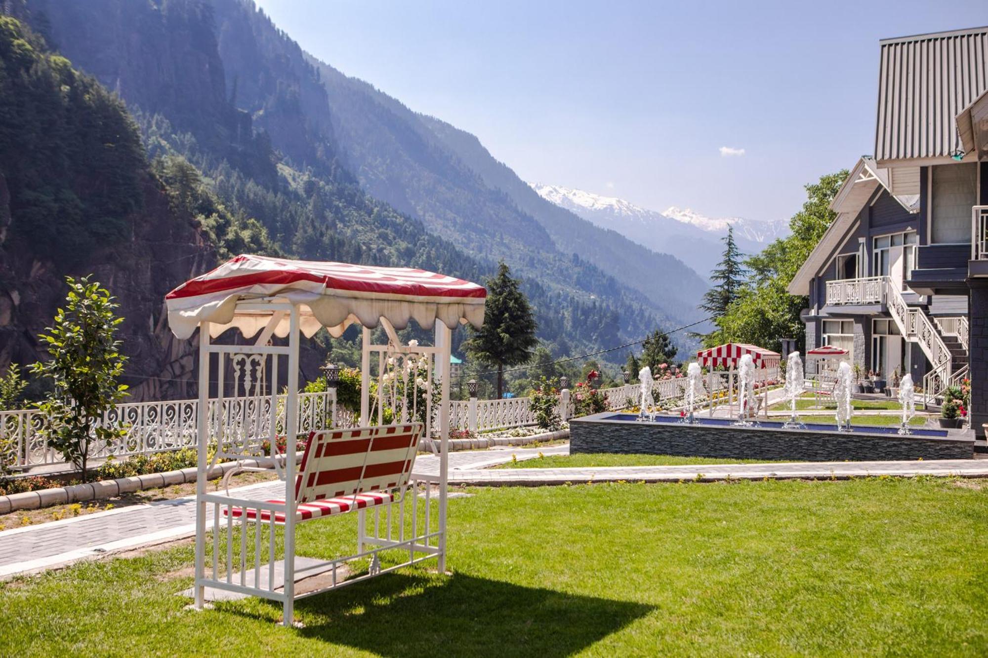 The Highland Park Hotel Manali  Exterior photo
